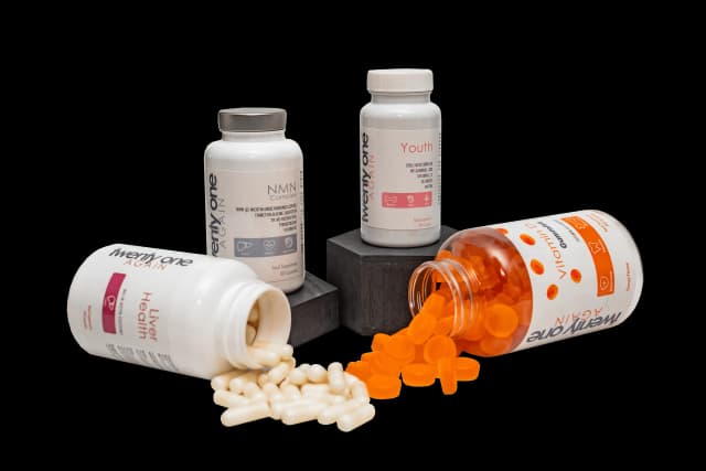 Vitamins / Supplements